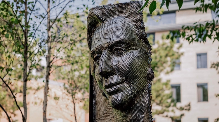 Budapest Unveils Statue of Thatcher Budapest Unveils Statue of Thatcher