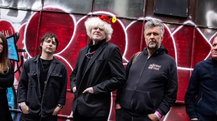 Sziámi Isolated Presents Joy Division, Dürer Kert Budapest, 6 March Sziámi Isolated Presents Joy Division, Dürer Kert Budapest, 6 March