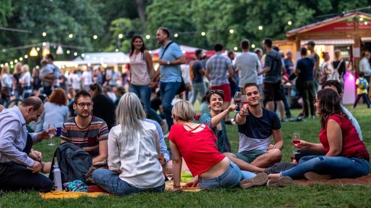 Rosalia Wine Picnic, City Park Budapest, 29 May – 1 June Rosalia Wine Picnic, City Park Budapest, 29 May – 1 June