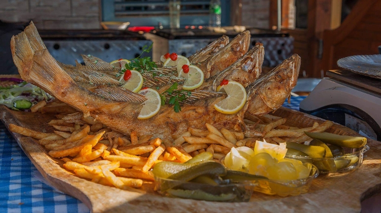 Autumn Festival by Lake Balaton: Enjoy Local Flavours at Szigliget’s Süllő Fest Autumn Festival by Lake Balaton: Enjoy Local Flavours at Szigliget’s Süllő Fest