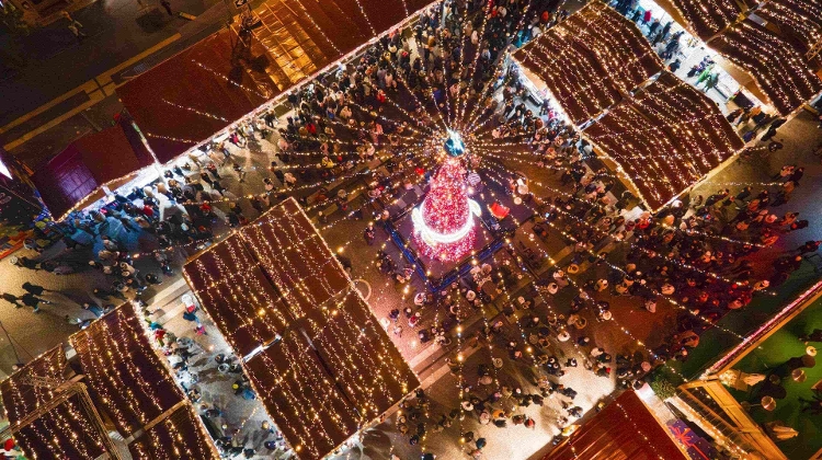 Christmas Markets in Budapest Now Open Christmas Markets in Budapest Now Open