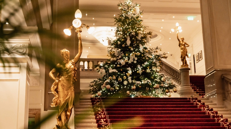 Christmas Tree Lighting Brunch at Corinthia Budapest, 30 November Christmas Tree Lighting Brunch at Corinthia Budapest, 30 November