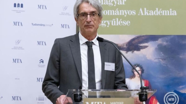 New Horizon for Science Academy in Hungary Now Opening New Horizon for Science Academy in Hungary Now Opening