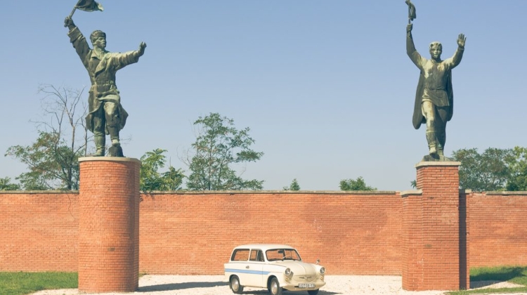 Find Socialist-Era Treasures at Memento Park’s First Retro Market Find Socialist-Era Treasures at Memento Park’s First Retro Market