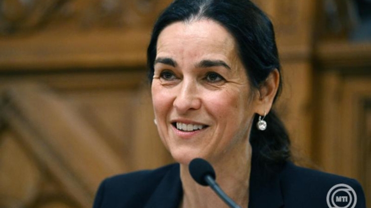 Foreign Ministerial Candidate: Restoring Trust in Hungarian Foreign Policy First Task Foreign Ministerial Candidate: Restoring Trust in Hungarian Foreign Policy First Task