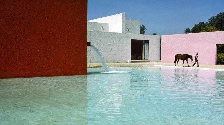 Budapest Photo Festival, 24 April - 5 June Budapest Photo Festival, 24 April - 5 June