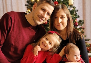 Dad of 2 Fights for Life in Hungary – Treatment Would Buy Him Time Dad of 2 Fights for Life in Hungary – Treatment Would Buy Him Time