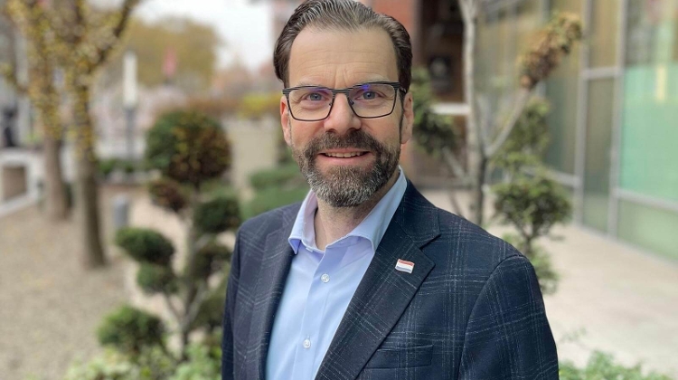 Maurice Janssen, General Manager, Crowne Plaza Budapest Maurice Janssen, General Manager, Crowne Plaza Budapest