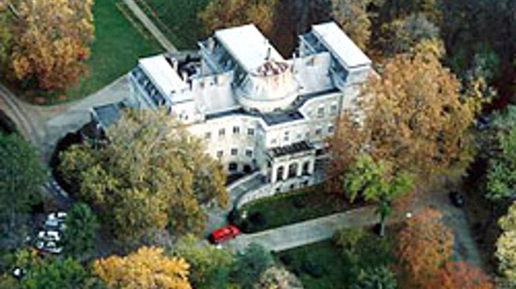 Visit Andrássy Mansion In Tóalmás, Near Budapest