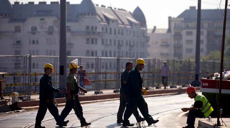 Workers On Margaret Bridge In Budapest Complain Of Lead Poisoning