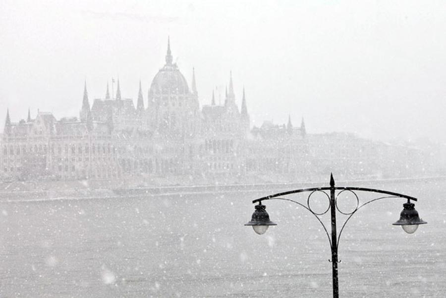 Extreme Cold Blamed For Five Deaths In Hungary