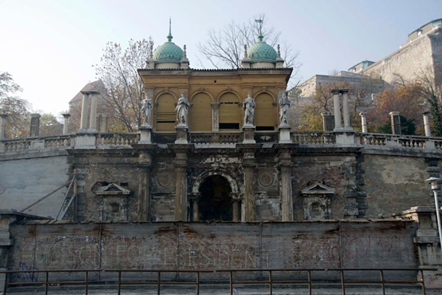 The Pride Of Budapest May Regain Its Original Beauty