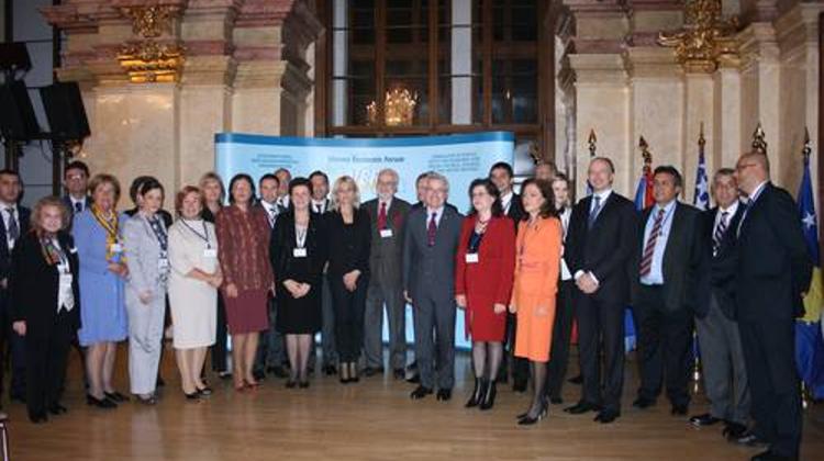 Xpat Report: Vienna Economic Forum 2012 With CEE Prime Ministers