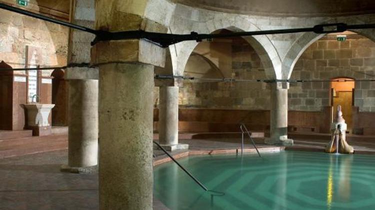 Rudas Spa, Pool Renovation Complete In Budapest