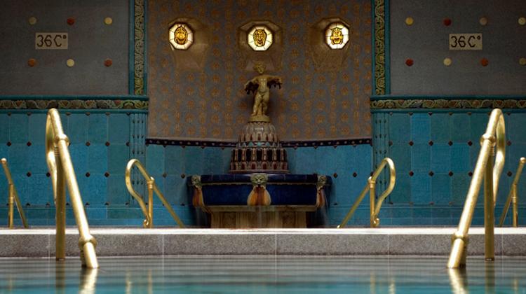 Thermal Baths Open In Budapest During Christmas