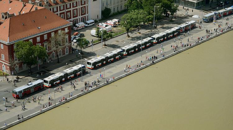 Budapest Flood Damage Estimated At Ft 3bn