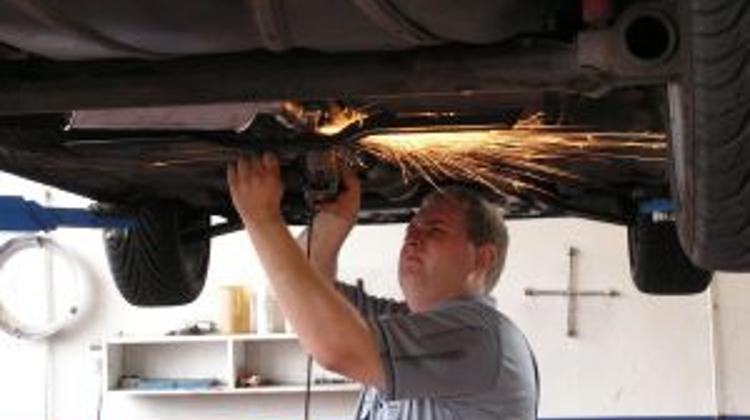Cooperation Agreement Against Illegal Car Repair Workshops In Hungary