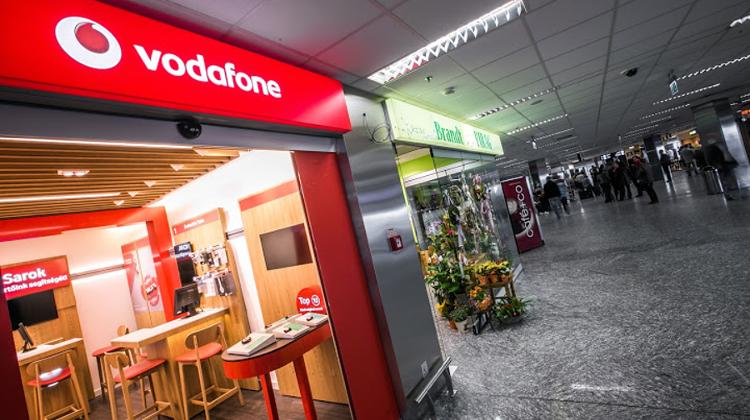 Vodafone Store Opens To New Arrivals At Budapest  Liszt Ferenc Airport