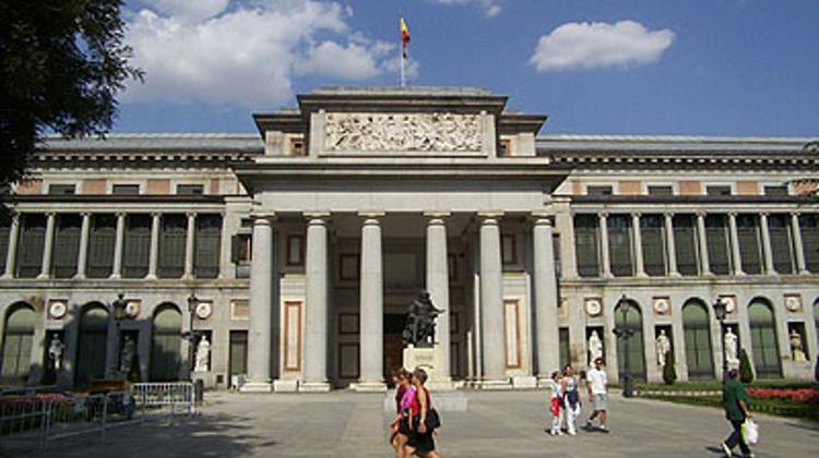 Hungarian Museums Present Masterpieces On Outdoor Digital Displays In Madrid