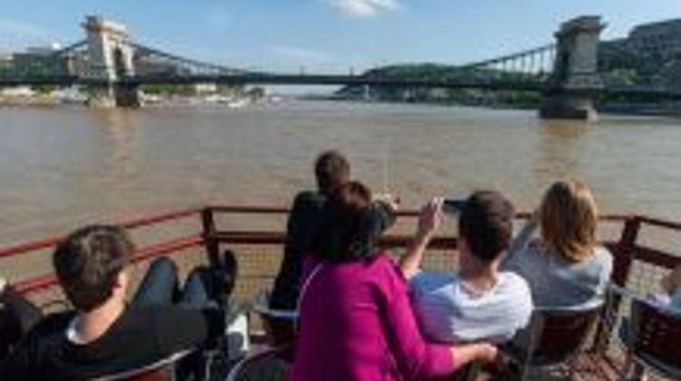 BKK’s Public Boat Lines In Budapest Back To Normal Operation