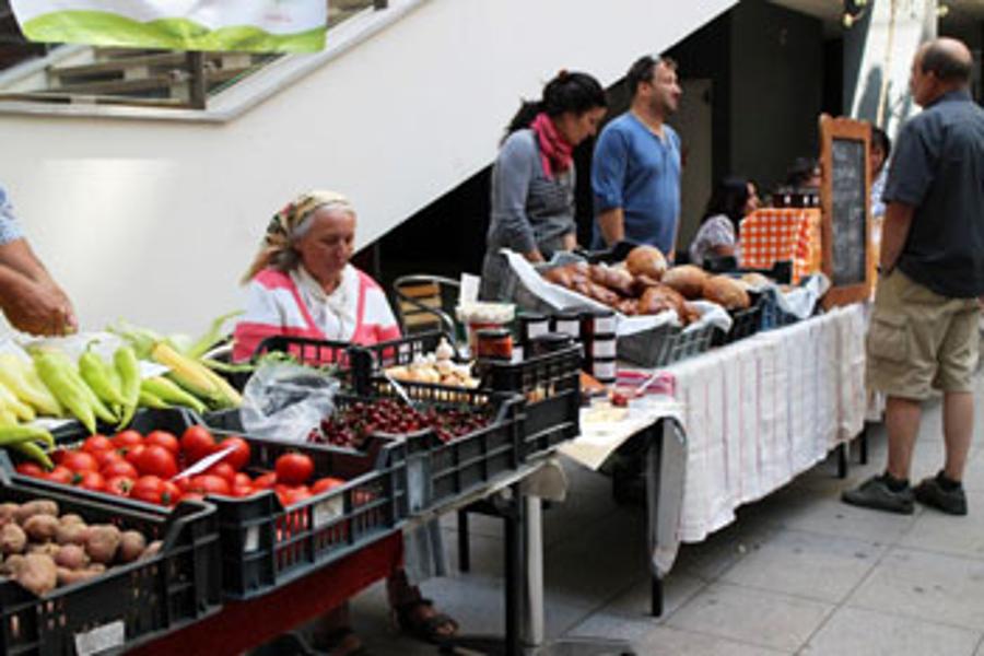 Exploring Farmers' Markets in Budapest