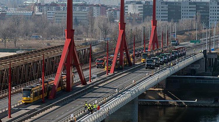 Proof Test Load Of Rákóczi Bridge Has Been Completed