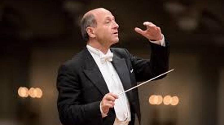 Hungarian Conductor Ivan Fischer Receives Award For Lifetime Achievement