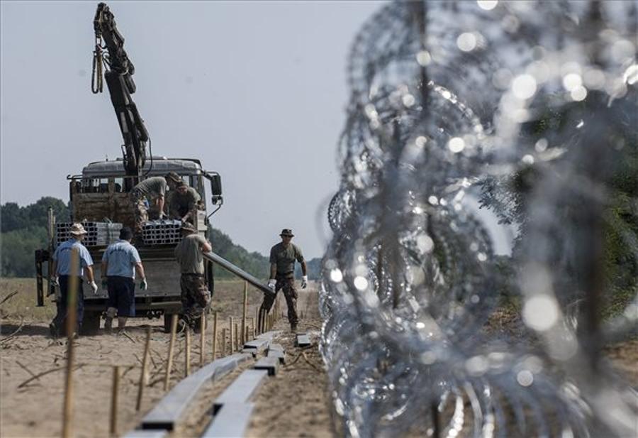 Xpat Opinion: First Border Fence Stretch In Place In Hungary