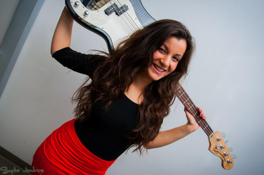 21-Year-Old Hungarian Voted World’s Best Female Bass Guitarist At US Competition