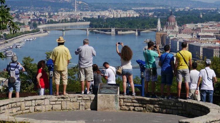 More Britons And Less Russians Visit Hungary