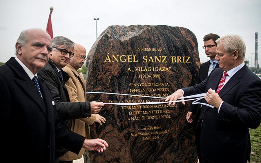 A Street In Budapest Has Been Named After Ángel Sanz-Briz, The Angel Of Budapest