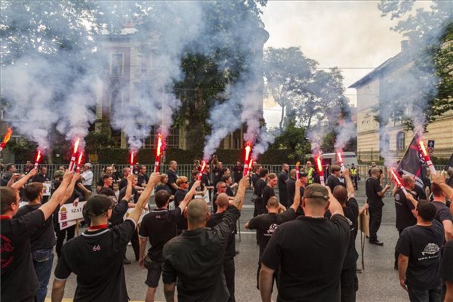 Hungarian Nationalists Hold ‘Anti-Trianon’ March In Budapest