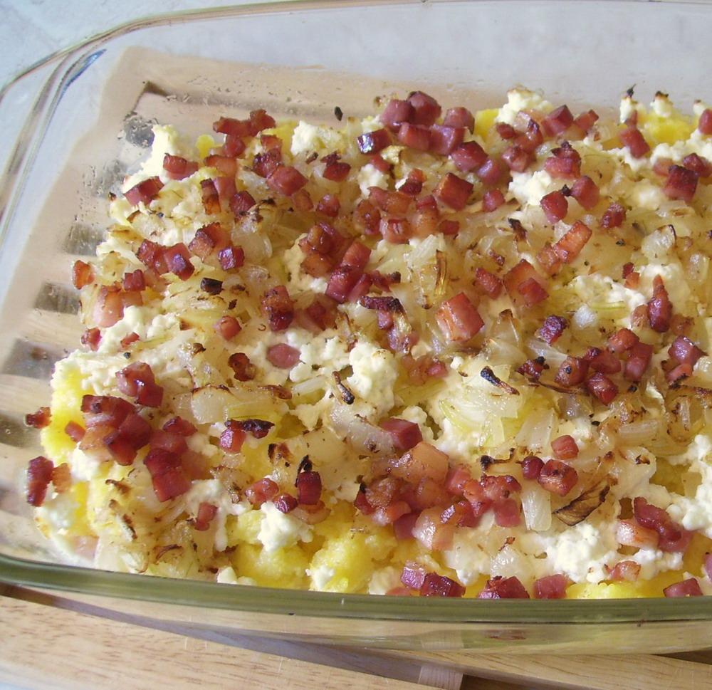 Recipe Of The Week: Polenta With Curd Cheese And Bacon