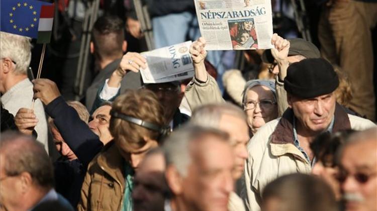 Lefitst Opposition Parties Stage Demonstration In Support Of Press Freedom