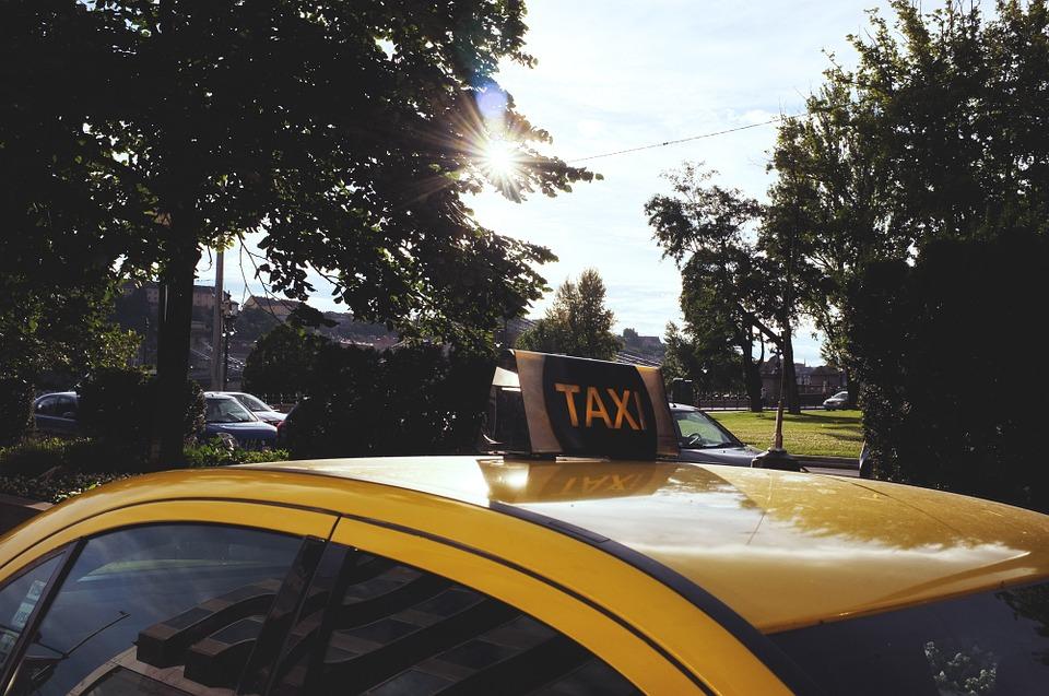 Hungarian Government To Set Up Taxi Watchdog