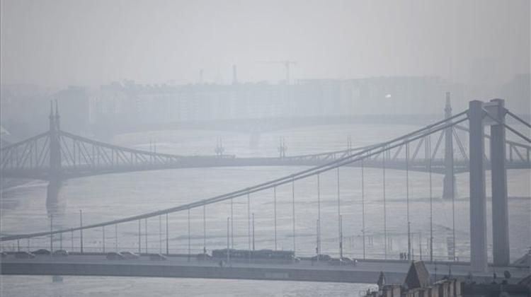 Smog Alert In Budapest