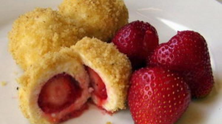 Recipe Of The Week: Strawberry Filled Curd Cheese Dumplings