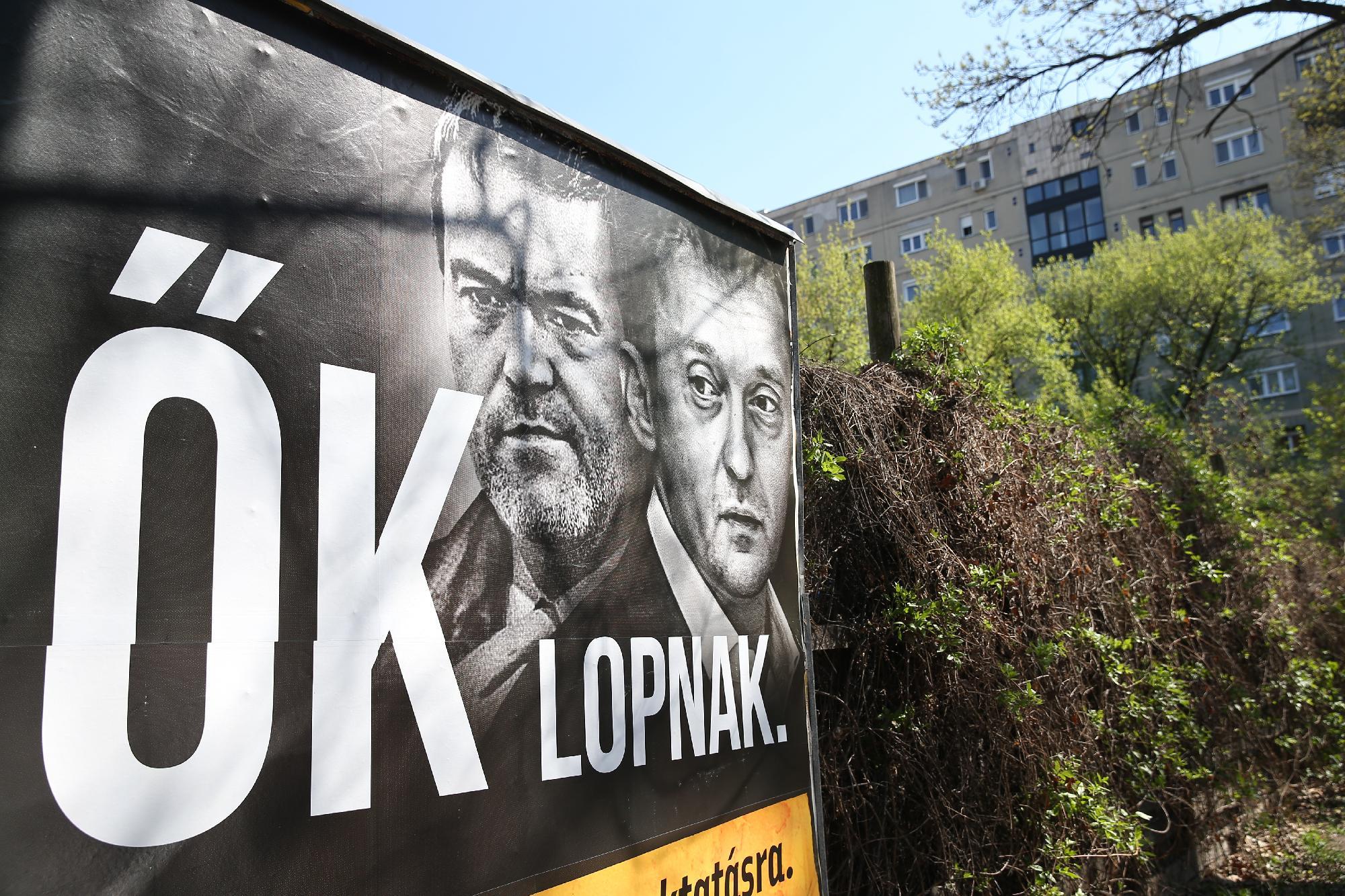 Unofficial Adviser To PM Árpád Habony Sues Jobbik Over Campaign Ads