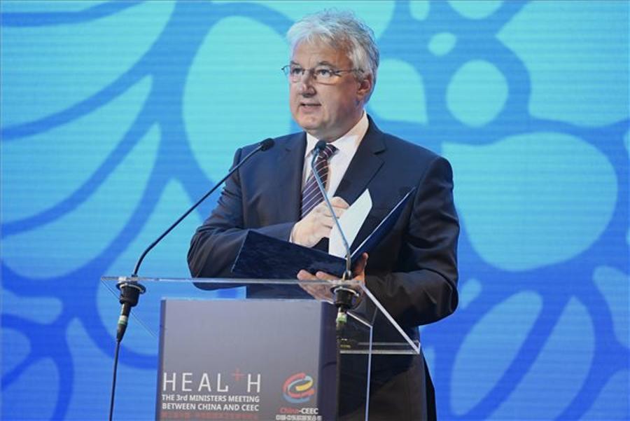 Hungarian Deputy PM Opened Chinese Health Conference In Budapest
