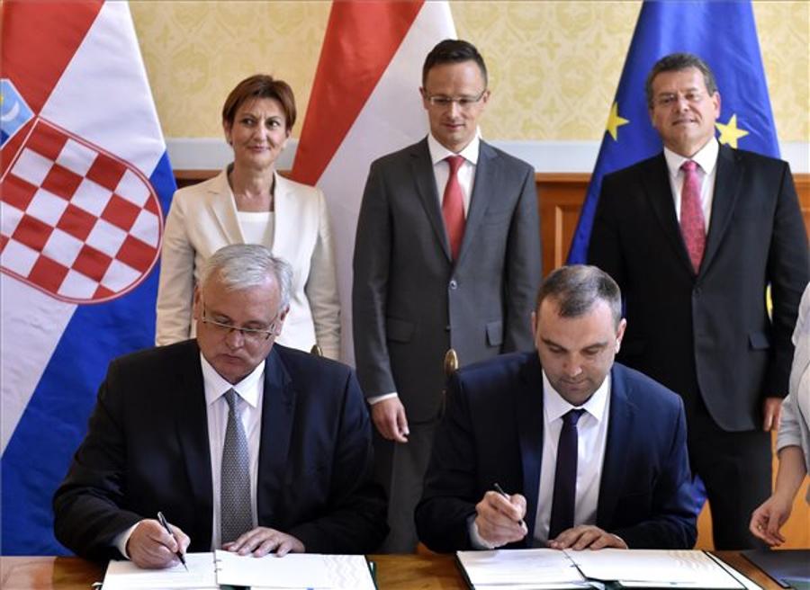 Hungary Welcomes Developing Ties With Croatia