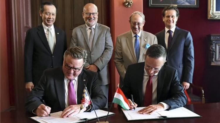 Hungary & US State Of Maryland Signs Interstate Deal To Keep McDaniel College In Budapest